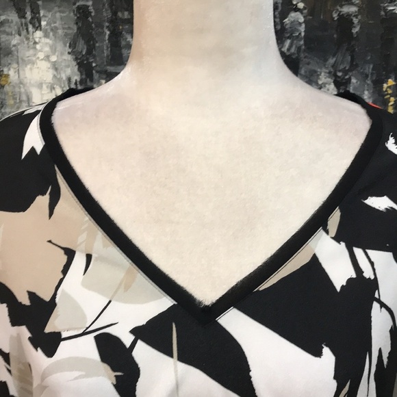 DKNY Black Floral Front Oversized Long Sleeve Top-No Size Tag See Measurements - Picture 5 of 11